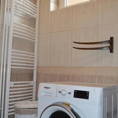 Angela Apartman * Hajduszoboszlo