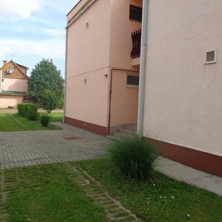 Angela Apartman